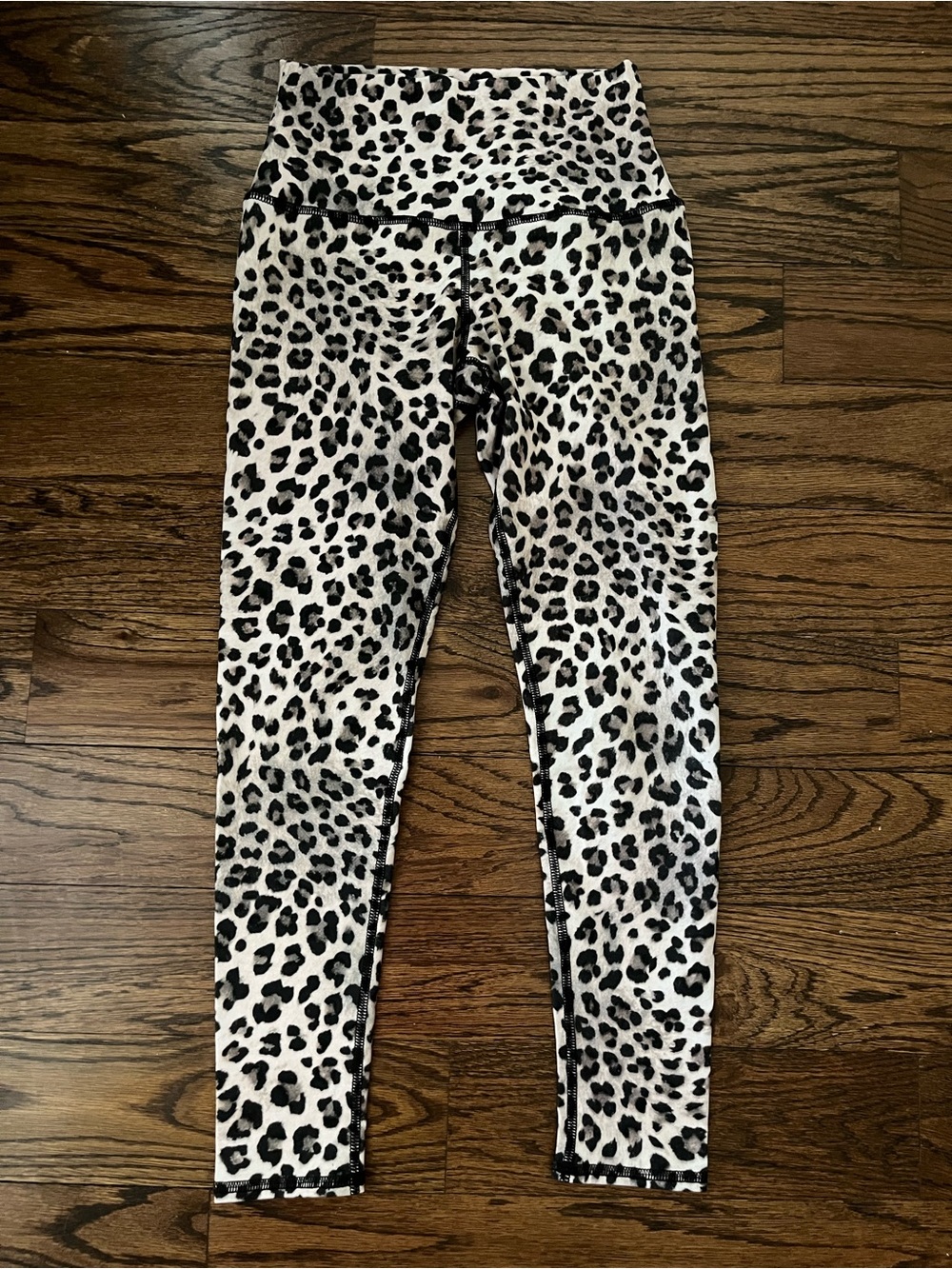 Evolution and Creation Women’s ' Leopard Print Leggings Size Small